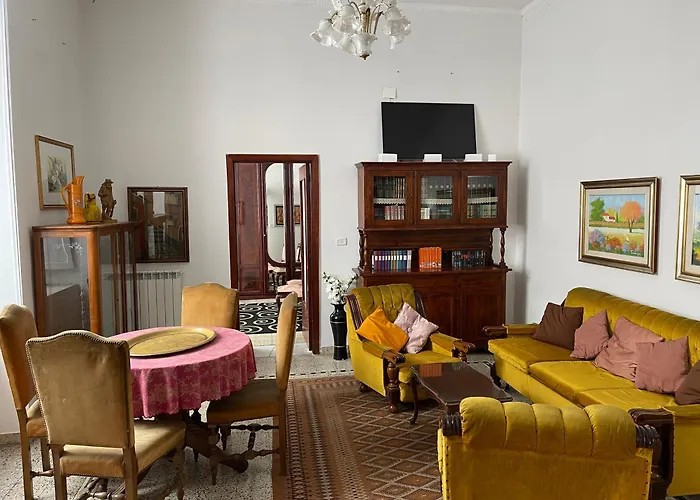 Historical Maison Des Artistes In Aristocratic XVI Century Palace